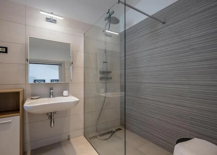 Semesterbostad In With Sauna Grižane